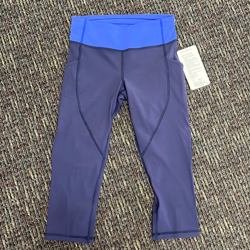 BRAND NEW TAGS ON SIZE 6 LULULEMON LEGGINGS
